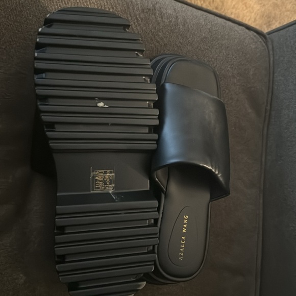 Stacks of slides - Picture 2 of 4